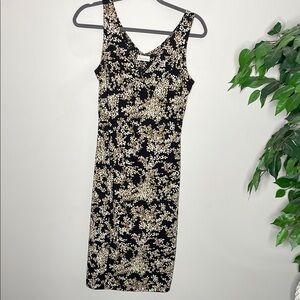 Charlotte Russe Black and White V-Neck Sheath Midi Dress